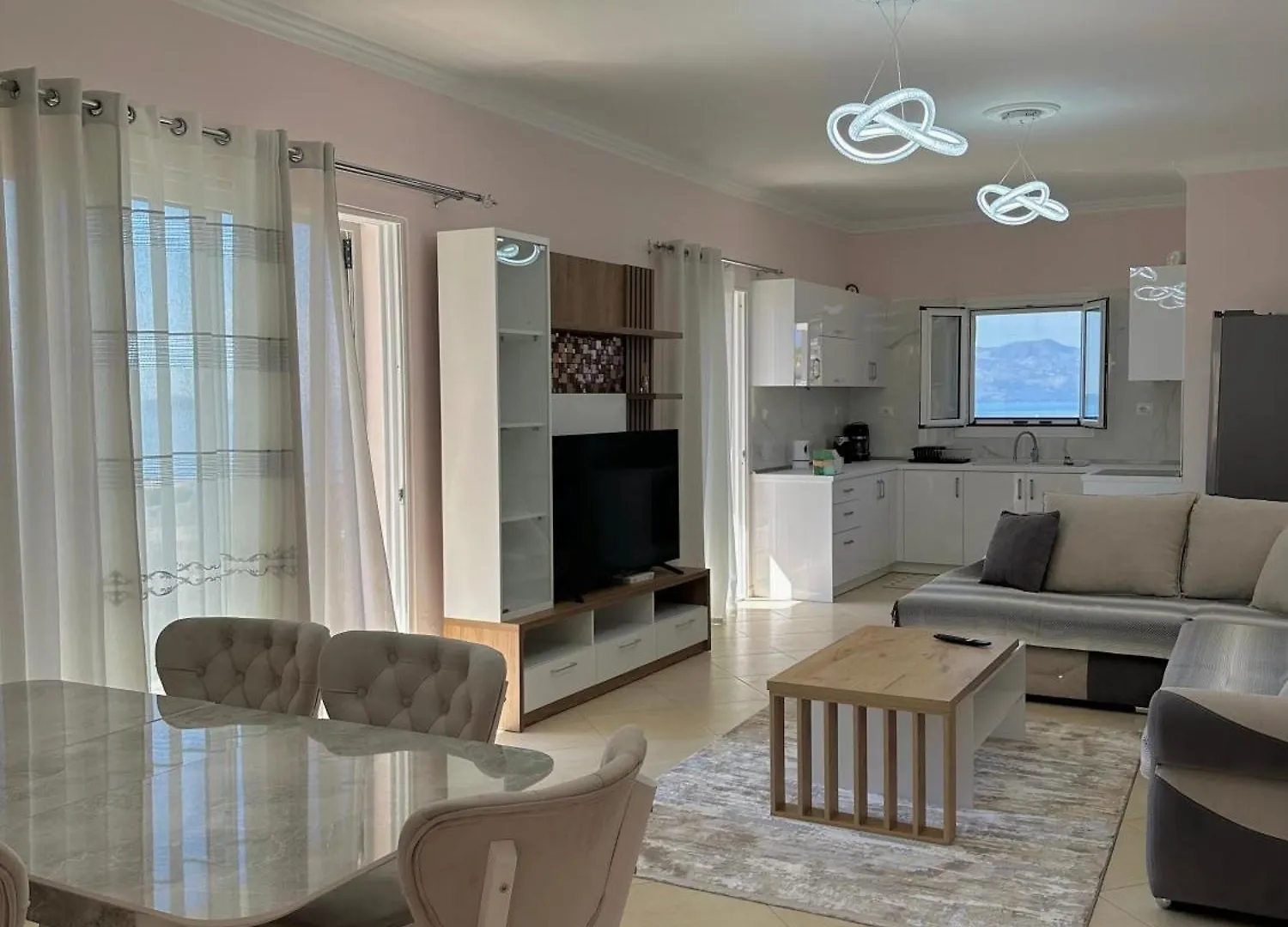 Holiday home Enis Apartment Sarande