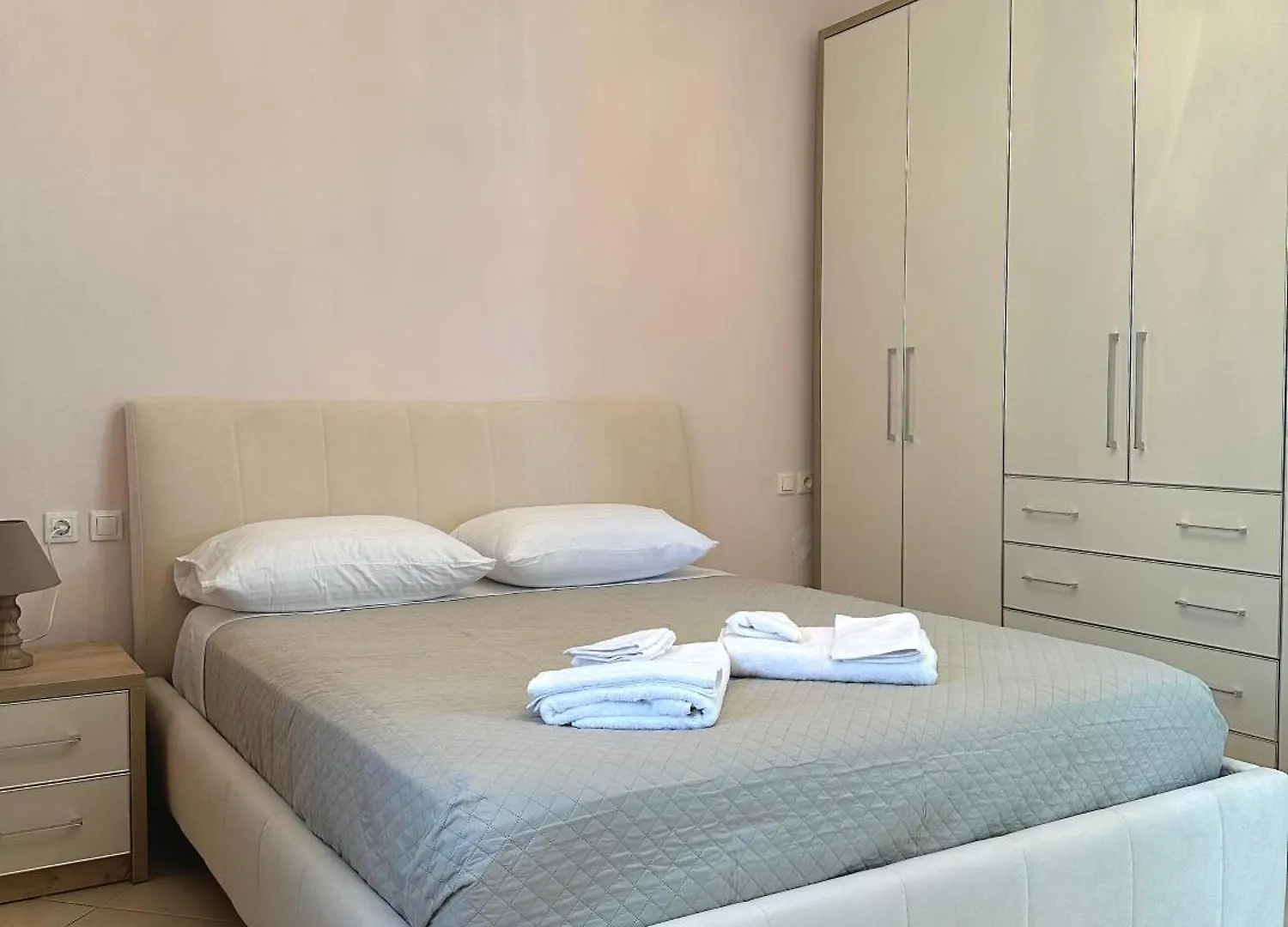 Enis Apartment Sarande